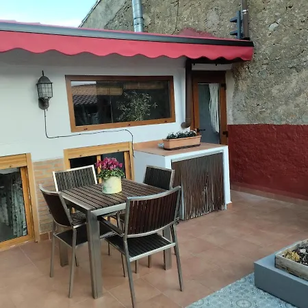 Сasa de vacaciones Les Llúdrigues. Casa Loft Con Encantadora Terraza Arnes