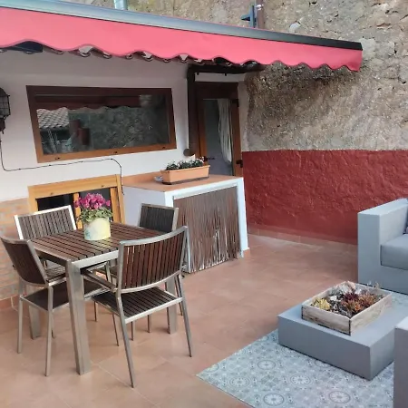 Les Llúdrigues. Casa Loft Con Encantadora Terraza Arnes
