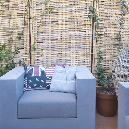 Les Llúdrigues. Casa Loft Con Encantadora Terraza * Arnes