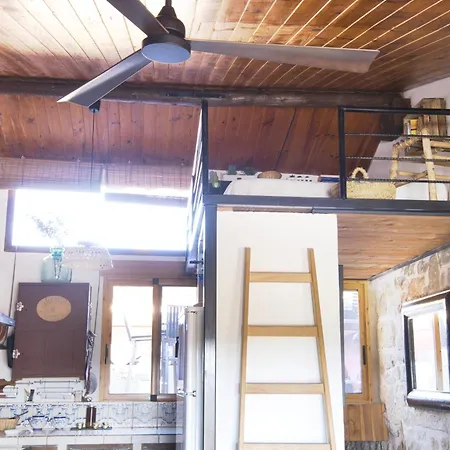 Les Llúdrigues. Casa Loft Con Encantadora Terraza