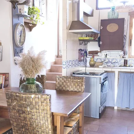 Сasa de vacaciones Les Llúdrigues. Casa Loft Con Encantadora Terraza *